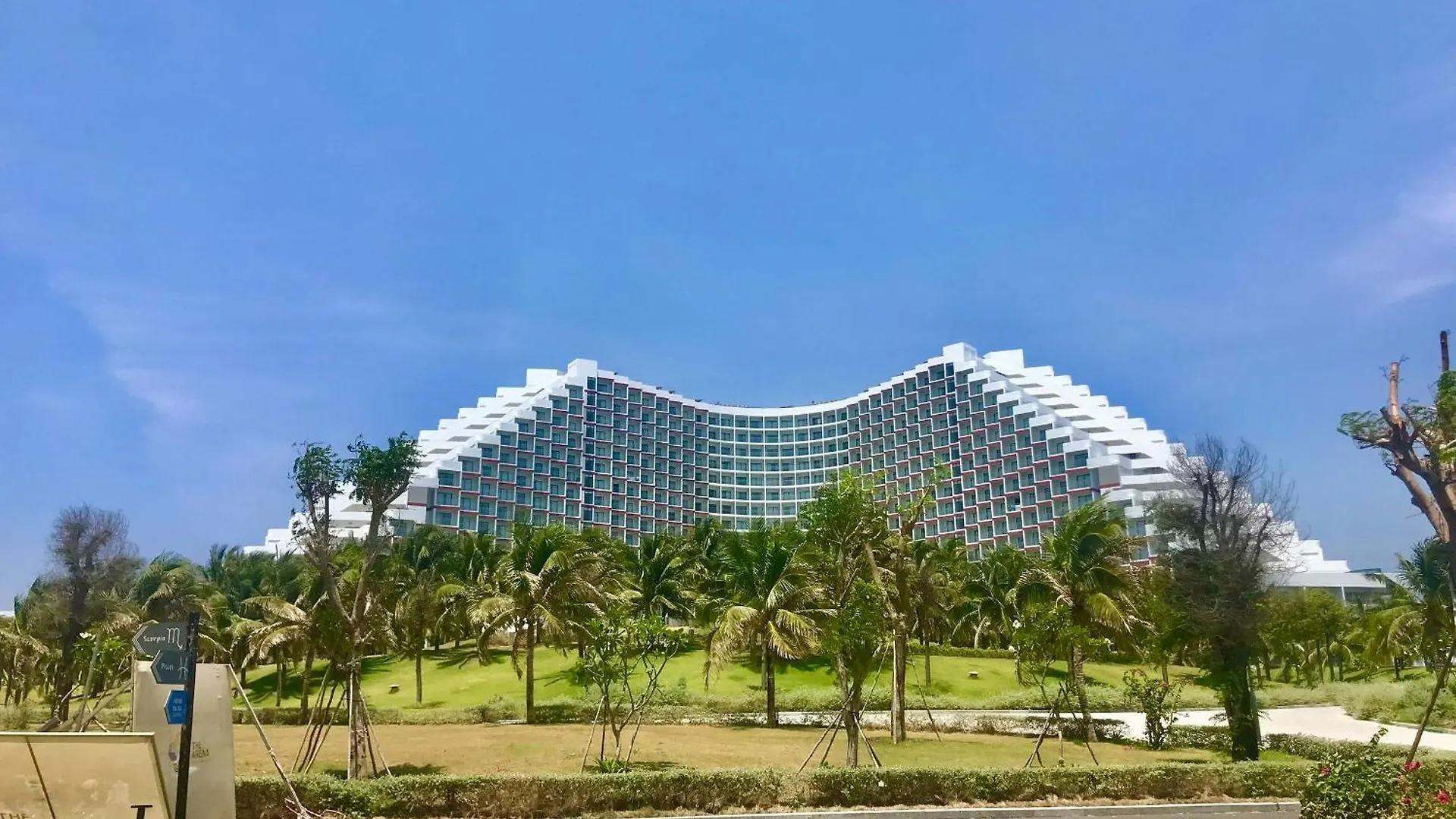 Cam Ranh Provided By Pearl Hotel Mieu Ong 5*,  Vietnam