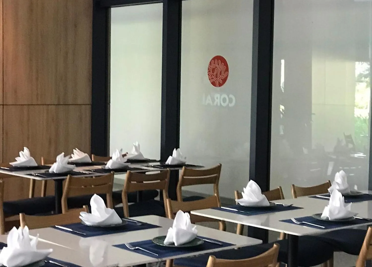 Cam Ranh Provided By Pearl Hotel Mieu Ong